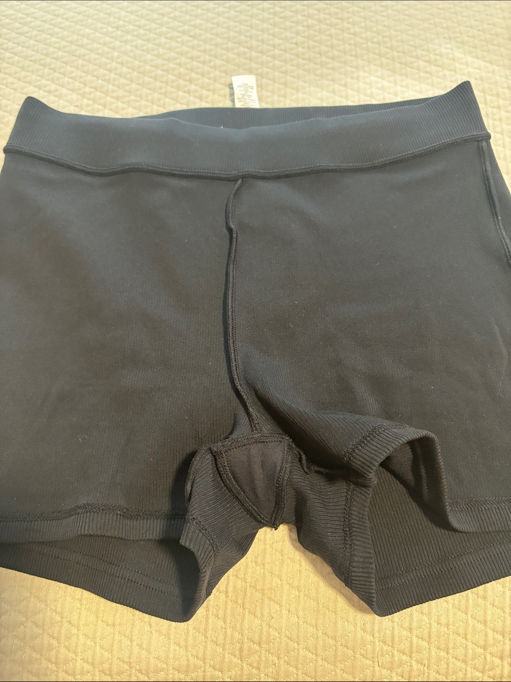 ALO Yoga Black Ribbed High-Waist Bike Shorts - Picture 4 of 8